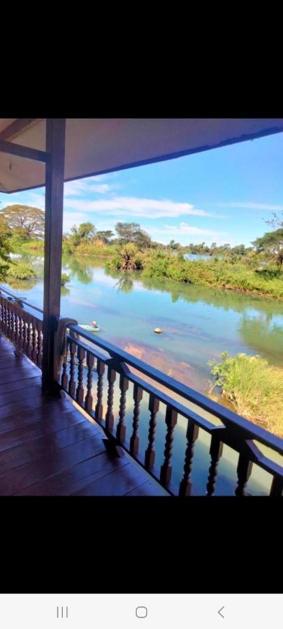 Riverside Bungalow Don Det Bagian luar foto
